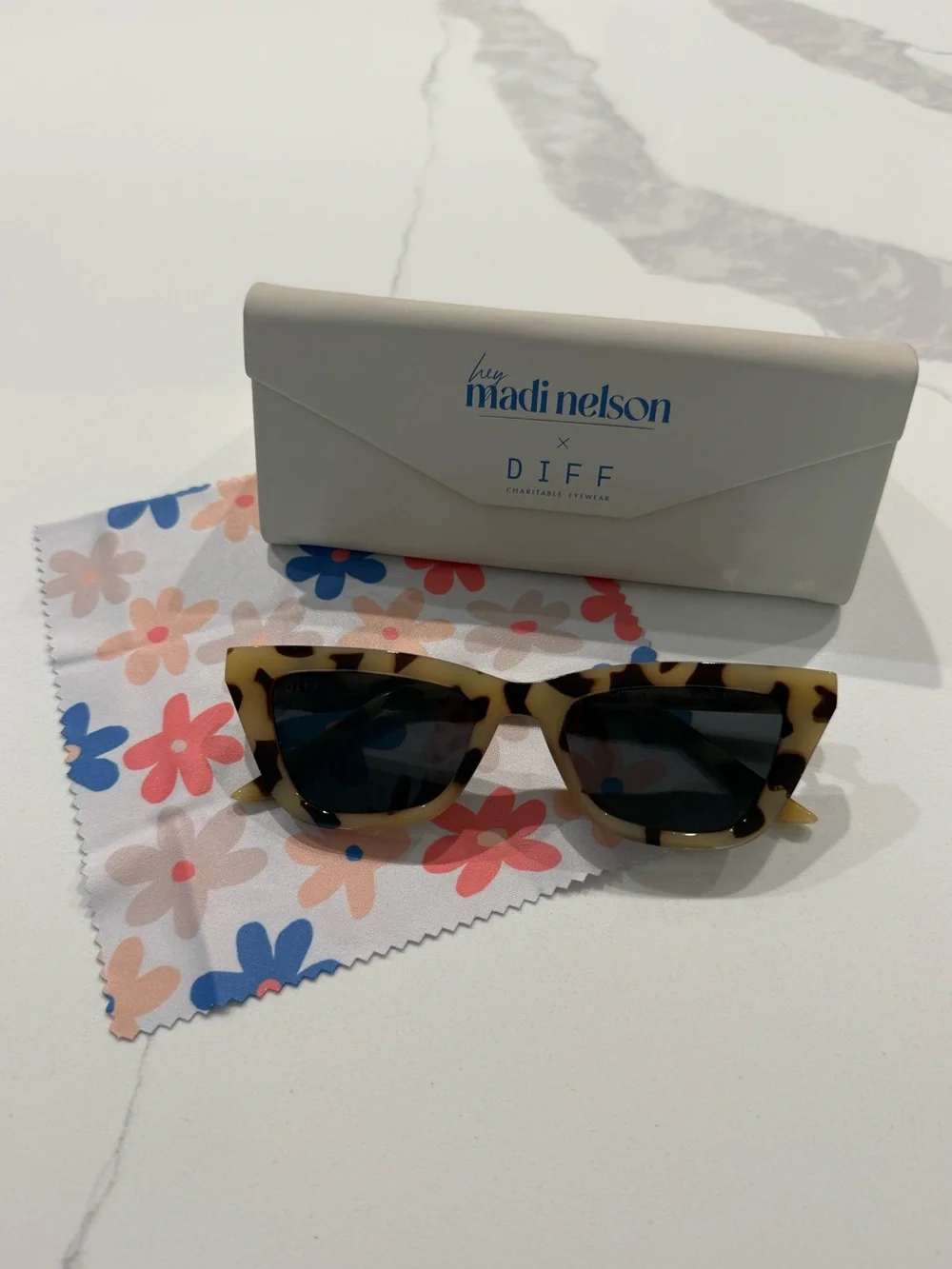 Madi Nelson x Diff “Noah” Tortoise Sunglasses